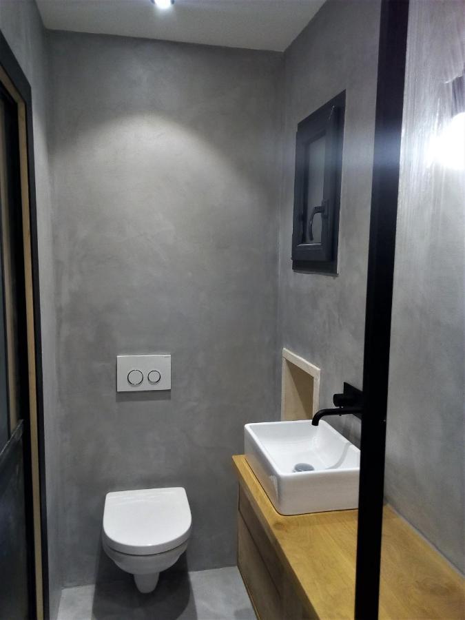 Le Petit Studio - 15 M2 - Centre Ville - Sorgue A 50 M ลีล-ซูร์-ลา-ซอร์ก ภายนอก รูปภาพ