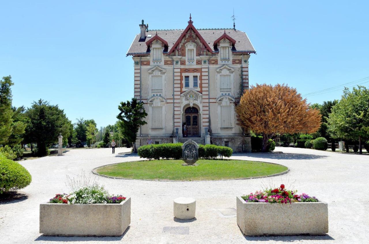 Le Petit Studio - 15 M2 - Centre Ville - Sorgue A 50 M ลีล-ซูร์-ลา-ซอร์ก ภายนอก รูปภาพ